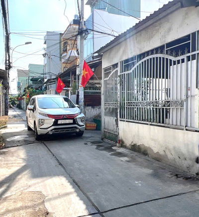 HẺM OTO 5M THÔNG TÊN LỬA NỐI DÀI - 4M X 22M FULL THỔ CƯ - TẶNG NHÀ C4