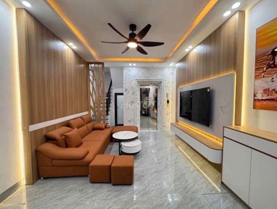 PHÂN LÔ KĐT XA LA – THANG MÁY – Ô TÔ ĐỖ CỬA – FULL NỘI THẤT