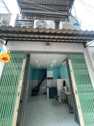 NHÀ BÁN 18,2 2 TẦNG BA ĐÌNH P8Q8, 2,1 TỶ