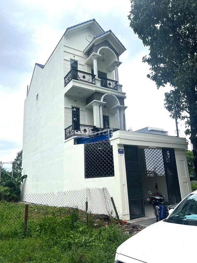 Nhà mặt tiền Buôn Bán