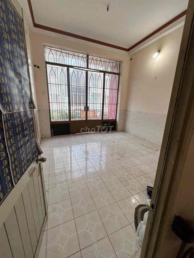 Cho thuê nhà hxt 4.1x18m 2 lầu 4pn 4wc 11tr