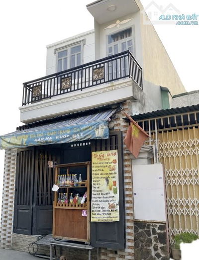 Bán nhà 2 tầng, mặt tiền kinh doanh Nguyễn Văn Quá-ĐHT, Q12, giáp Tô Ký, Gò Vấp, chỉ 7 tỷ.