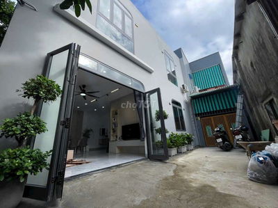 Nhà 2 tầng mới đẹp ở liền. Kiệt nguyễn nhàn