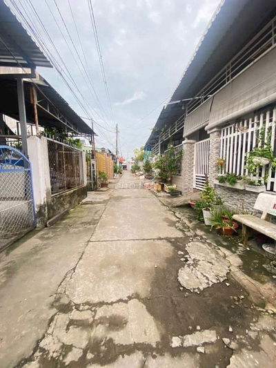 Kẹt tiền bán nhà gấp thương lượng mạnh