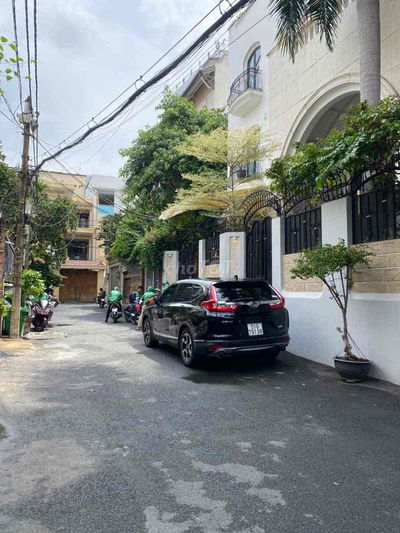 68m2! Bán nhà 6 tầng ngang 7m khu VIP Nguyễn Văn Trỗi, P15. ***