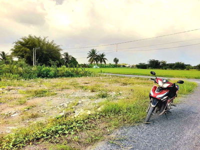 Hàng Vip, 360m2 đất thổ góc 2 mặt tiền cực đẹp, chỉ 1.8 tỷ