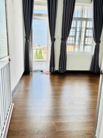 Phòng trung tâm ngay bãi trước