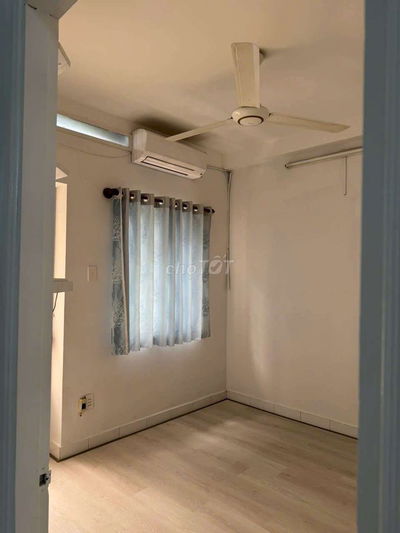 Ban can chung cu tang tret 65m 3pn