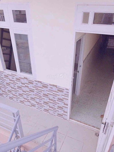 Phòng trọ giá rẻ 16m2 đường Tân Thuận Tây, quận 7