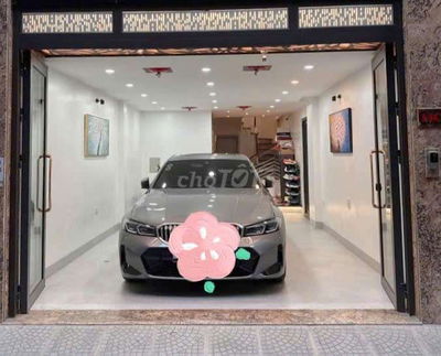 Bán nhà Ngọc Thụy, thang máy, Gara ô tô, dân xây, đầy đủ nội thất