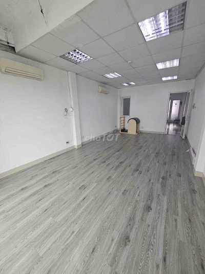 Cho thuê MBKD tự do trung tâm Quận 3- đối diện công viên Lê Văn Tám