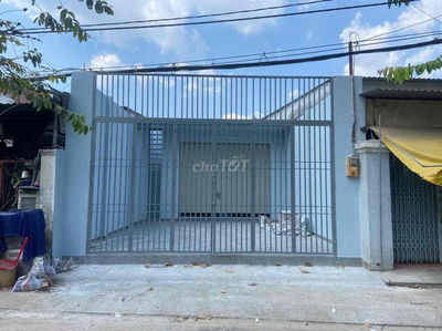 Nhà mặt tiền LT Kim Xuân Thới Sơn Hoc Môn chính chủ cần bán