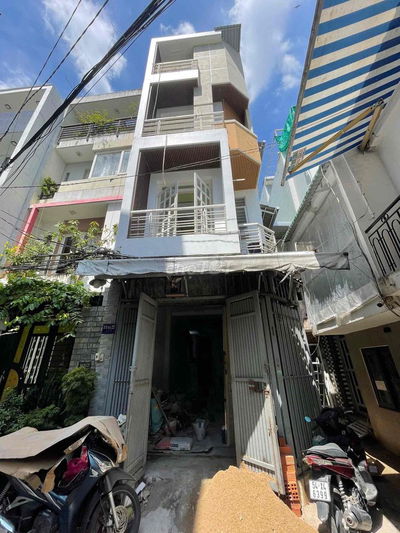 Nhà 5 Tầng phú thọ hoà, có thể khai thác CHDV. Hẻm xe hơi đổ cửa