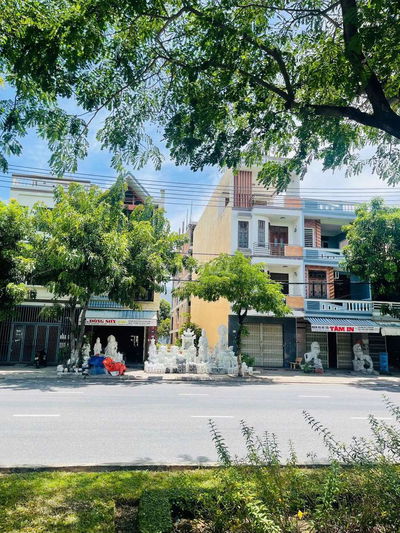 CHỦ GỬI BÁN LÔ ĐẤT MẶT TIỀN – ĐƯỜNG 2 LÀN LÊ VĂN HIẾN