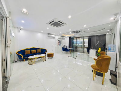 Cho thuê văn phòng Thái Hà 80m2 12tr view kính thoáng đẹp