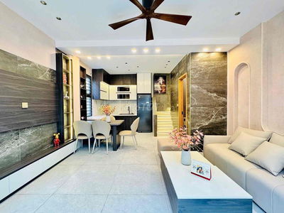 NHÀ ĐẸP GẦN LOTTE NGUYỄN VĂN LƯỢNG - 2 LẦU 4 PHÒNG NGỦ