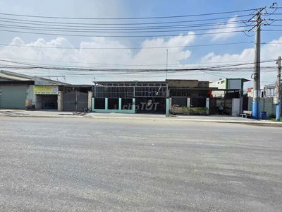 Nhà mặt tiền đường Nguyễn Thị Tươi phường Tân Bình Tp Dĩ An