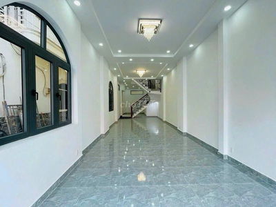 CHO THUÊ NHÀ CĂN GÓC 2 MẶT TIỀN ĐƯỜNG TÂN HƯƠNG 5,2X16M 4L THANG MÁY