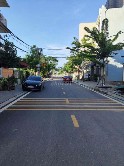 đất giãn dân lê pháp  tiên dương  đường 8m ô tô tránh trục kinh doanh