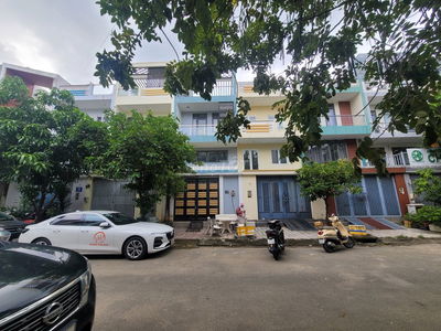 Cho thuê nhà KDC đồng bộ XD5 gần Liên Phường, Đỗ Xuân Hợp 5x18m 3L4PN