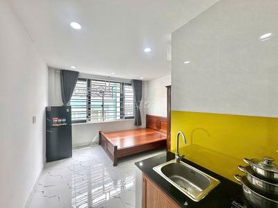 PHÒNG CAO CẤP CỬA SỔ TRỜI 5 PHÚT ĐI CHỢ TÂN HƯƠNG