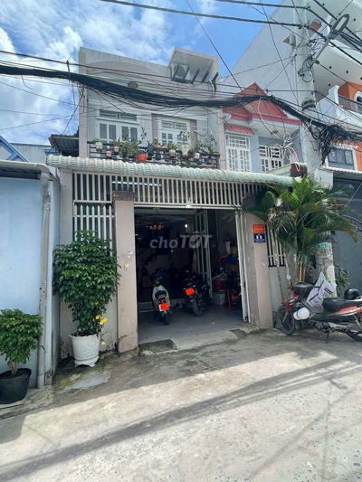 Nhà 1 Trệt 1 lầu.🫰5m×18m.Đường Thông .Gần sân banh Thới Tứ vv