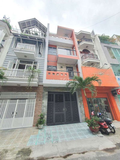 🎢🎢MẶT TIỀN HOA HỒNG 5PN-5WC ngay KHU ĂN UỐNG PHAN XÍCH LONG