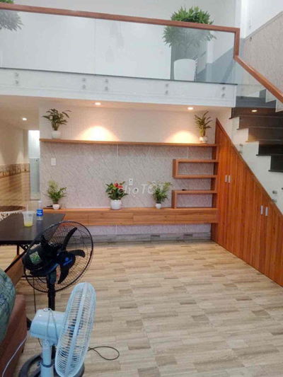 🏠 CHÍNH CHỦ GỬI BÁN NHÀ GÁC LỬNG ĐẸP – MỚI TINH, CHỈ VIỆC XÁCH VALI VÀ