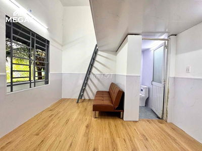 Phòng Cao Cấp - Full Nội Thất - Gác Cao - Ngay Tu Viện Khánh An - QL1A