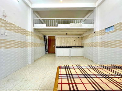 CĂN HỘ 40M2 SIÊU RỘNG CÓ BAN CÔNG RIÊNG- MÁY LẠNH FREE XE AN NINH