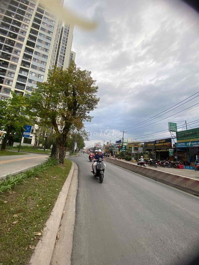 cho thuê 710m2 đất mặt tiền kd nguyễn xiển đối diện toà S1 vinhome q9