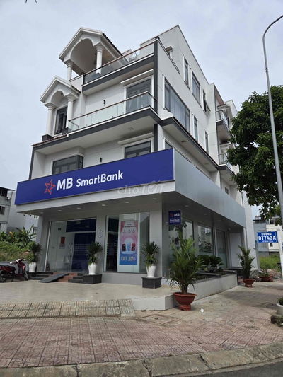 cho thuê cơ sở hạ tầng làm văn phòng