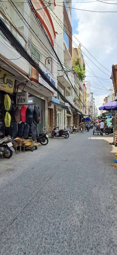 Gấp Bán Nhà 5 Tầng Ngay Chợ Rạch Ông, Nguyễn Thị Tần Q8, KD Sầm Uất