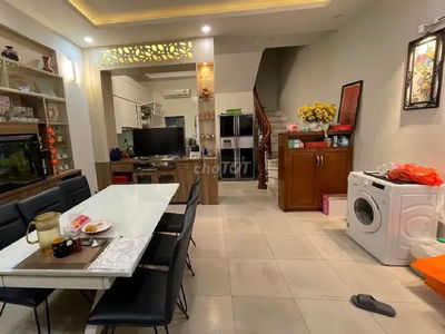 Nhà Giang Văn Minh , 43m2x4 tầng, 4 ngủ, full nội thất, gần phố