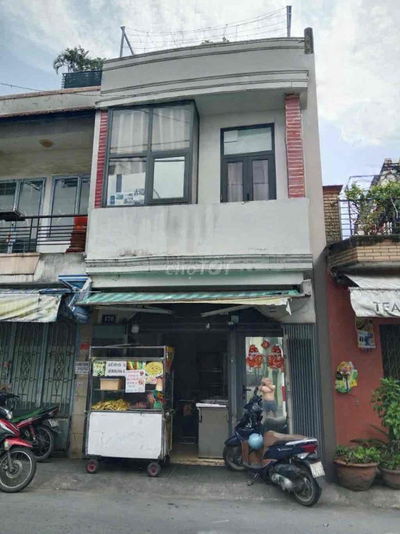 BÁN GẤP MẶT TIỀN KINH DOANH GẦN SÂN BAY, 32M2, 3 TẦNG, 4,95 TỶ TL