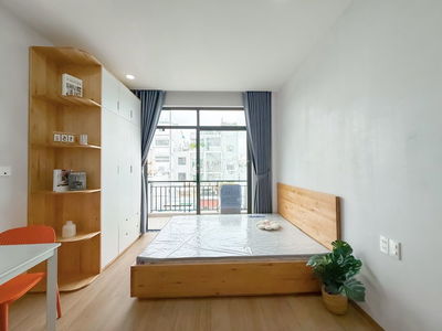 Phòng ban công, xa bếp - Phổ Quang, Phú Nhuận gần Công viên Gia Định