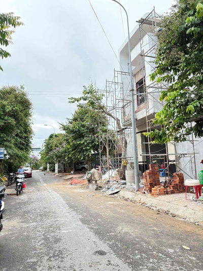 Nền 72m2 sổ hồng đường C1 kdc Phú An đối diện bv Hoàn Mỹ CRang