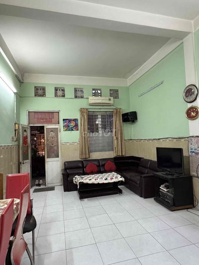 chung cư lầu 01 Nguyễn Tri Phương, P8, Q5