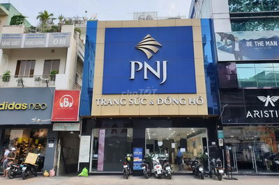 Cho thuê mặt bằng đường 3/2, P10, Quận 10. DT: 8x25m