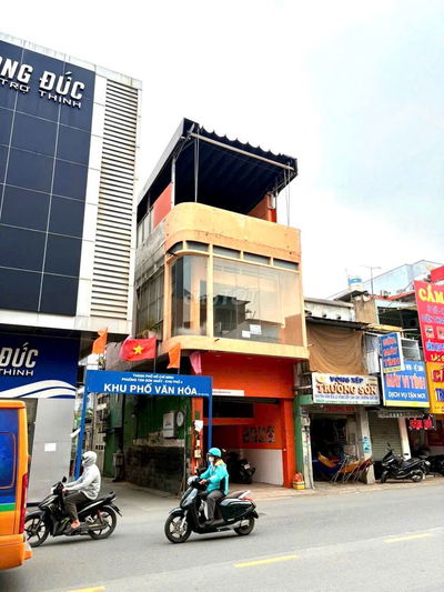 Cho thuê nhà Góc 2 mặt tiền Cách Mạng Tháng 8,Tân Bình_DT: 4mx11m(2L)