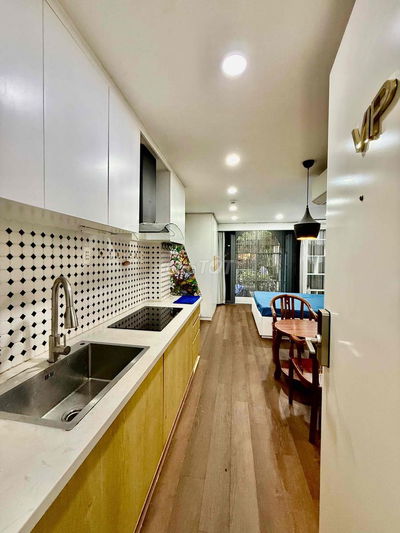 BAN CÔNG THOÁNG - 30/15 NGUYỄN CỬU VÂN 7,9Tr, giảm giá khách thuê