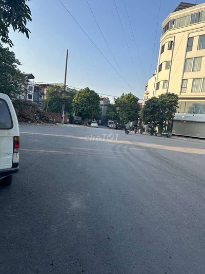 CẦN BÁN NHÀ NGỌC THỤY LONG BIÊN 60M 5 TẦNG MT 5M GIÁ 13,8 TỶ NGÕ Ô TÔ