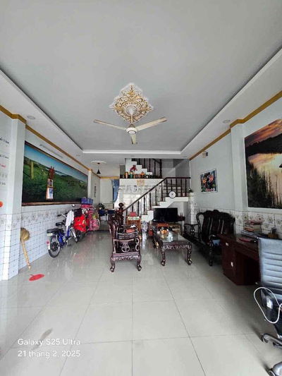 Nhà Ở Ngay Trung Tâm Dĩ An, DT 5x14, Đường nhựa 10M, hơn 3 Đồng TL