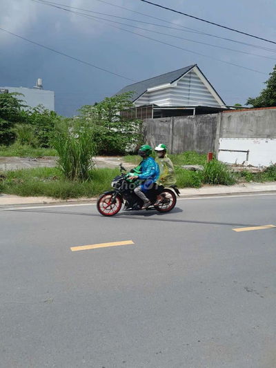 3 lô đất liền kề Mặt tiền đường Tân Hiệp 8,vị trí kinh doanh đa ngành