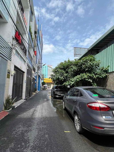 KHA VẠN CÂN-LINH TRUNG NHÀ HẺM TẢI 1 TRỆT 3 LẦU 6PN 3WC DẠY HỌC+ VPCT