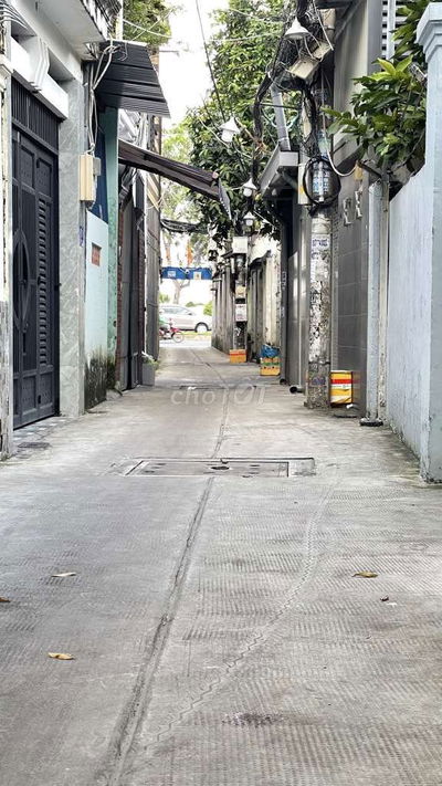 HẺM XE HƠI 1TRỤC NGẮN 4M. TRƯỜNG CHINH. NHÀ GA T3. 4,3*13. 4.35 TỶ