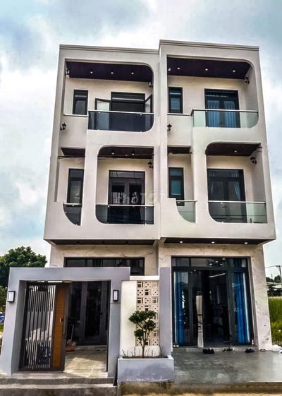 BÁN GẤP LÔ ĐẤT CÓ NHÀ ĐẸP CÁCH CHỢ BÌNH CHÁNH 10 PHÚT