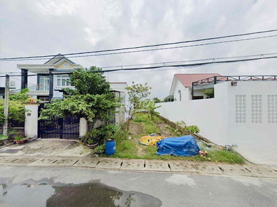 Chính chủ cần bán gấp lô đất 141m2 ngay chợ Tân Phú Trung giá 660tr