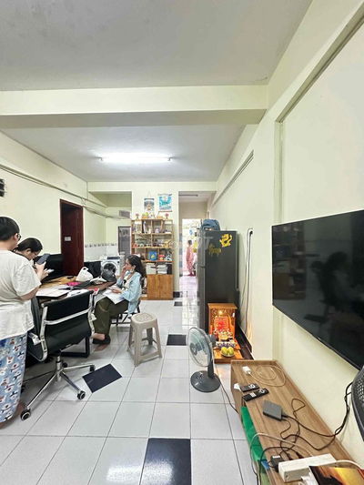 Chính chủ bán chung cư Bình Phú Q6. 2PN. SHR đầy đủ Nội thất