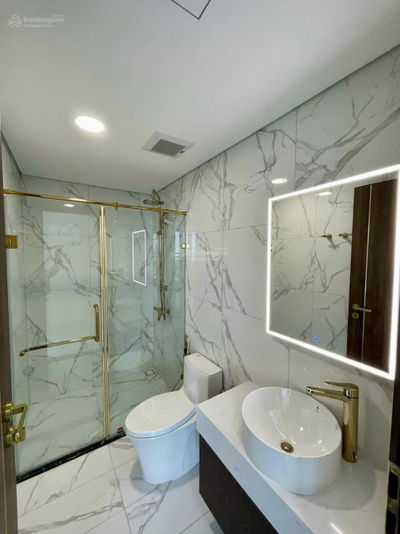 Bán OT 2PN, 2WC, 72m2 Sunshine Sky, Q7, chỉ 4,1 tỷ, full nội thất, view sông, view đẹp nhất dự án